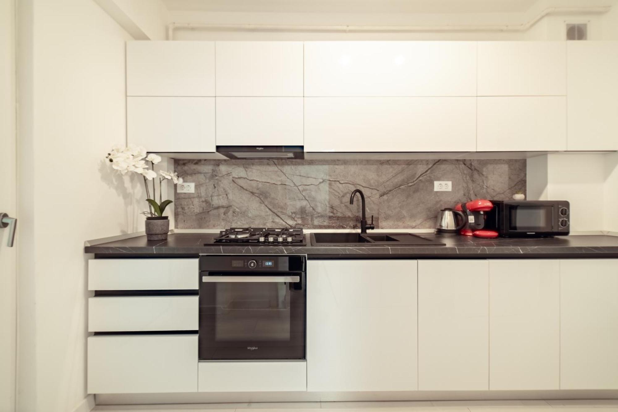 Luxury Cozy Apartments And Studios Palas Mall Iasi Exterior photo